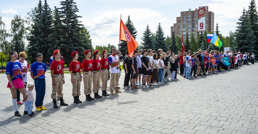Нижнекамск принял от участников забега «От Победы к Победе» частичку Вечного Огня 3 3