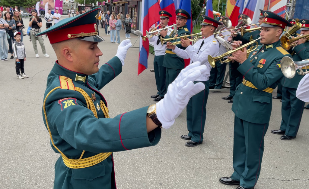 Хабаровск перенял эстафету Всероссийского патриотического забега «От Победы к Победе!» 1 18 4