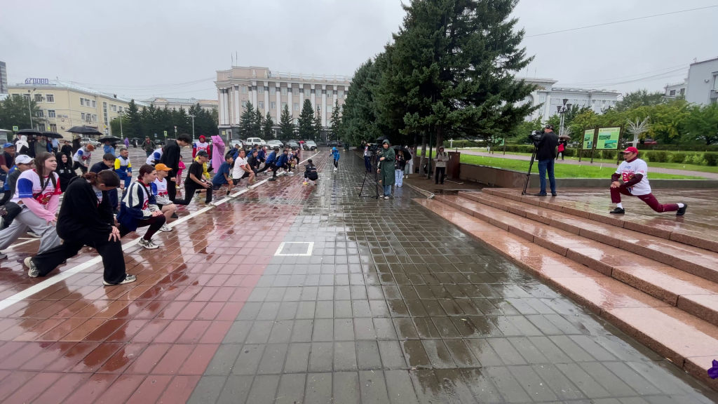 Столица Бурятии приняла Огонь Памяти из рук участников забега «От Победы к Победе!» 4 6 3